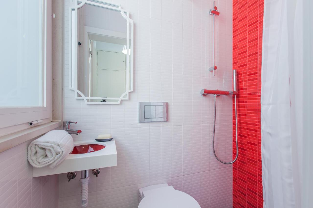 Renovated Apart With Private Courtyard, By Timecooler Lisboa Exterior foto